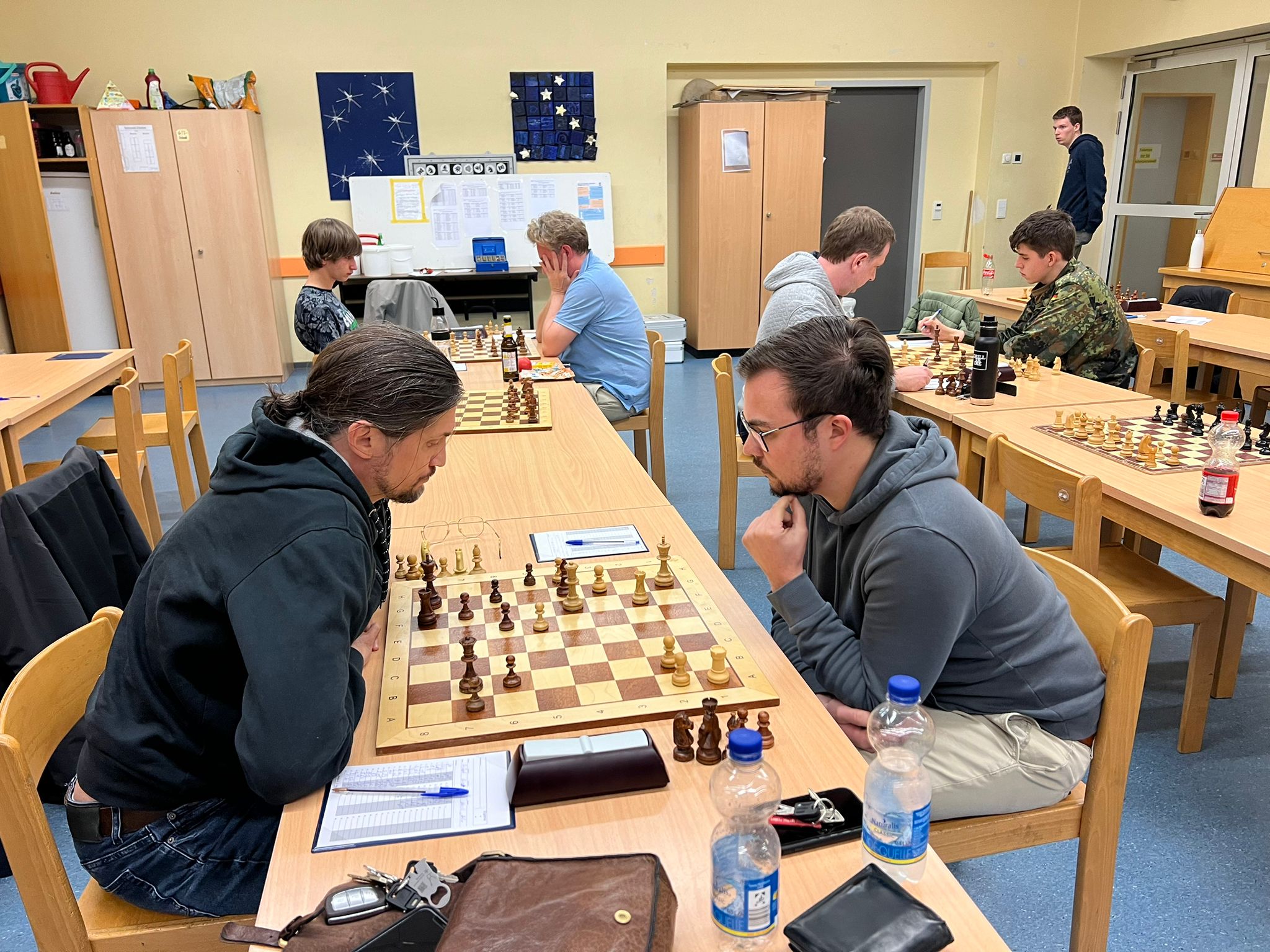 Vasilii (l.) gegen Christoph im B-Turnier